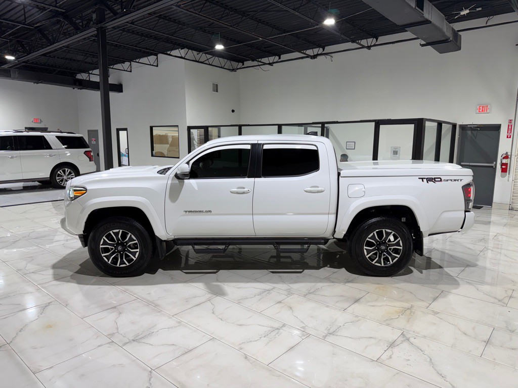 2020 Toyota Tacoma Image 8