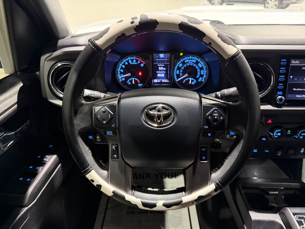 2020 Toyota Tacoma Image 24