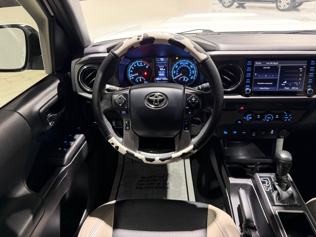 2020 Toyota Tacoma Image 26