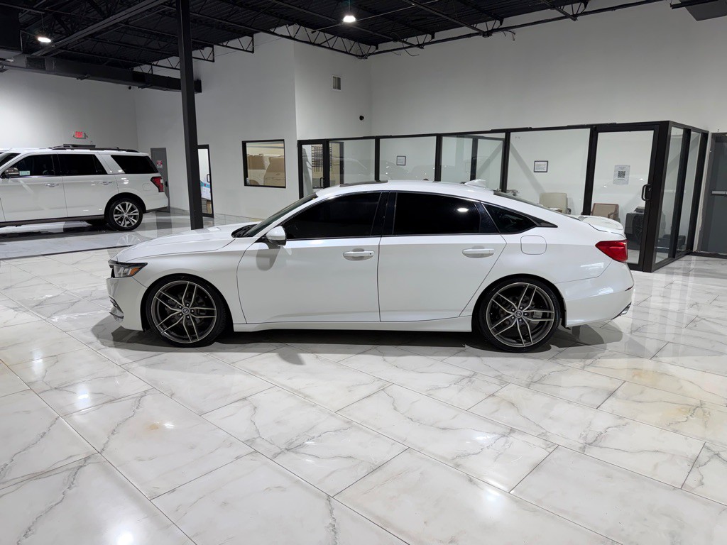 2020 Honda Accord Image 8