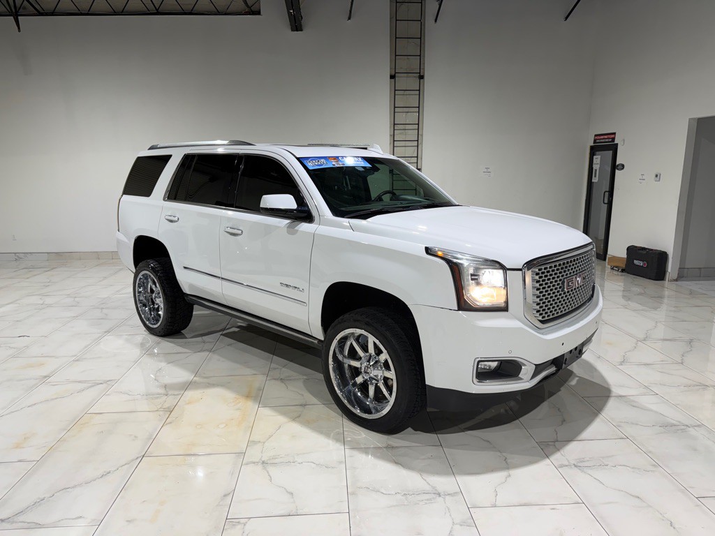 2017 GMC Yukon Image 3