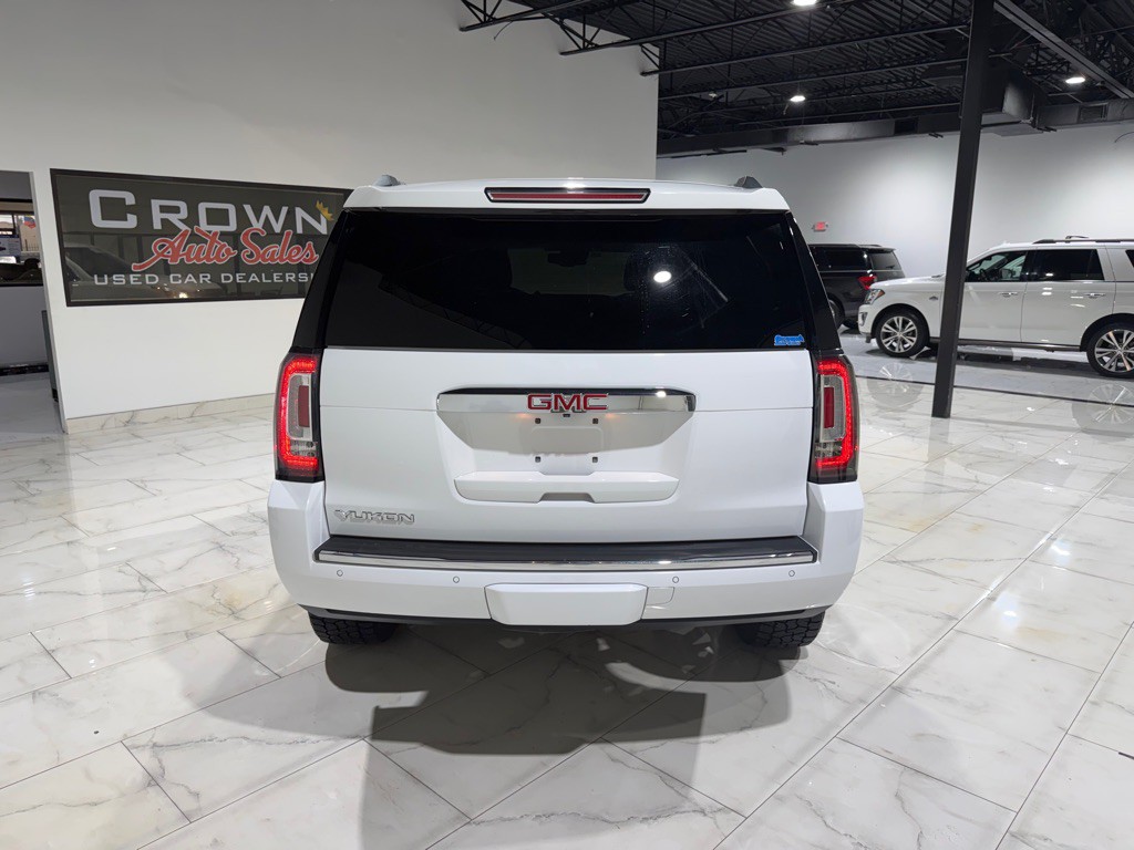 2017 GMC Yukon Image 10