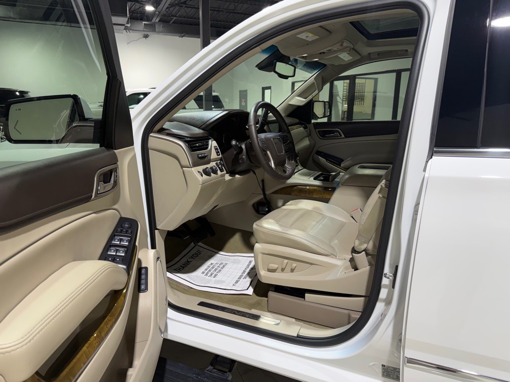 2017 GMC Yukon Image 16
