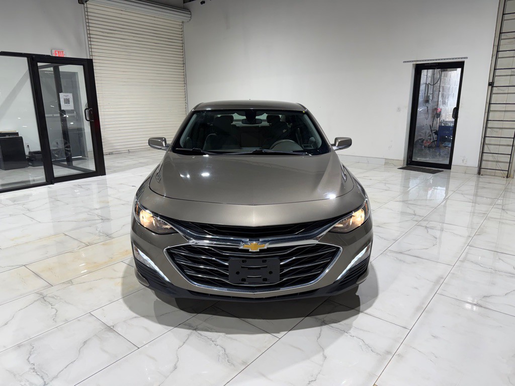 2020 Chevrolet Malibu Image 2
