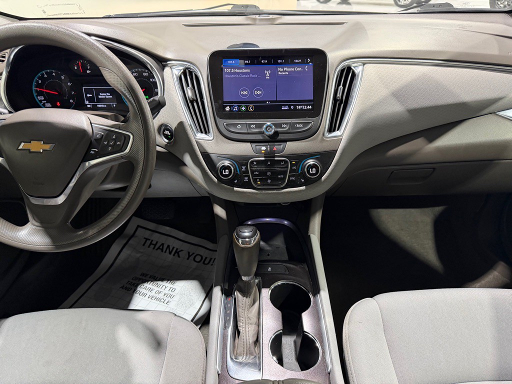 2020 Chevrolet Malibu Image 21