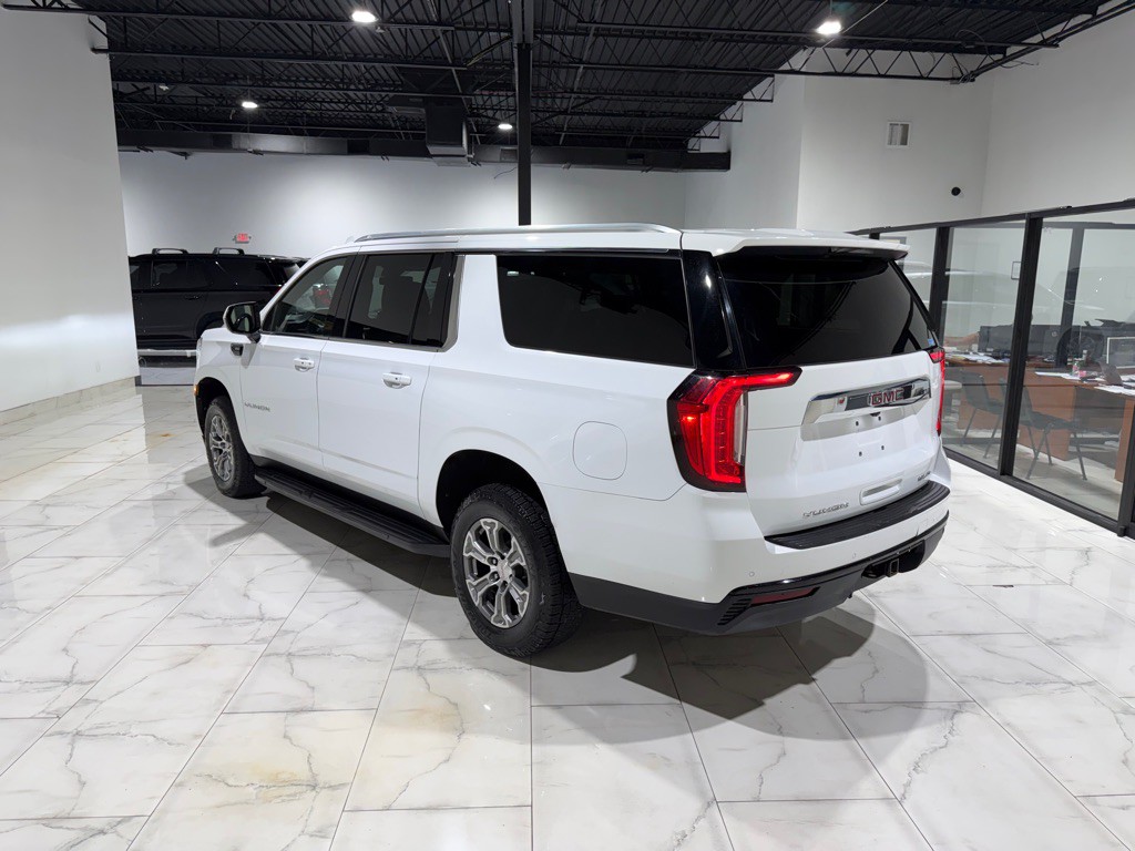 2021 GMC Yukon Image 10