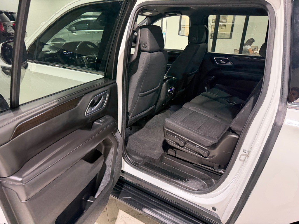 2021 GMC Yukon Image 14