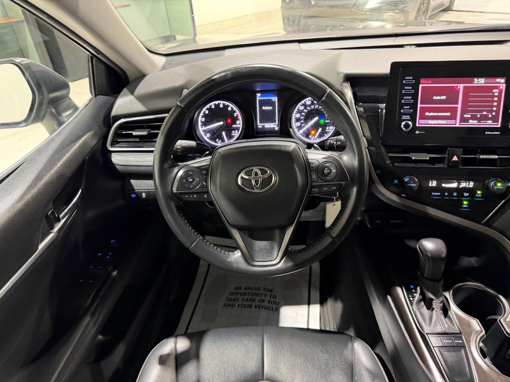 2022 Toyota Camry Image 24