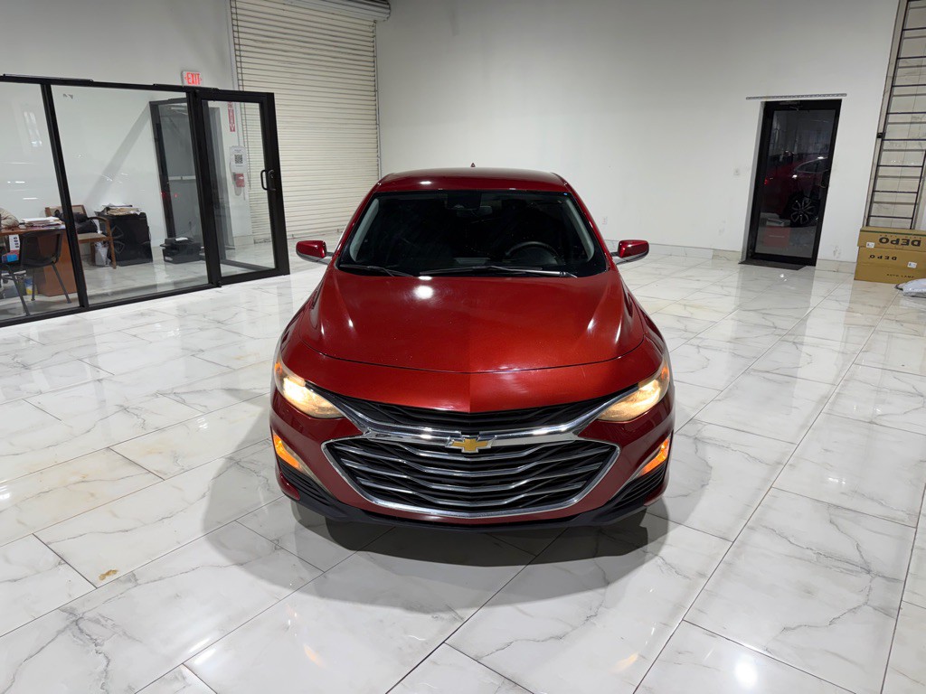 2023 Chevrolet Malibu Image 2
