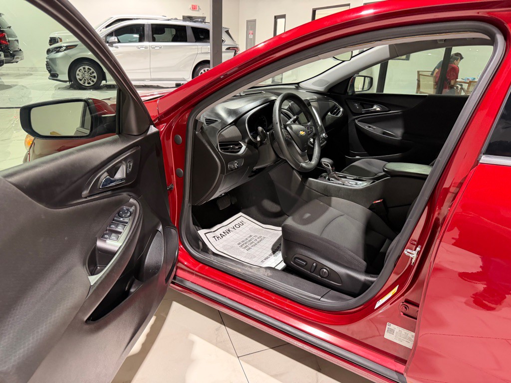 2023 Chevrolet Malibu Image 16