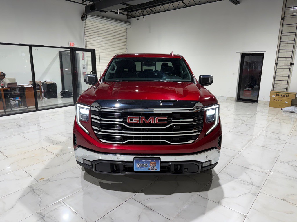 2022 GMC Sierra 1500 Image 2