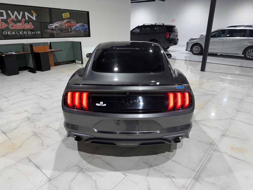 2018 Ford Mustang Image 10