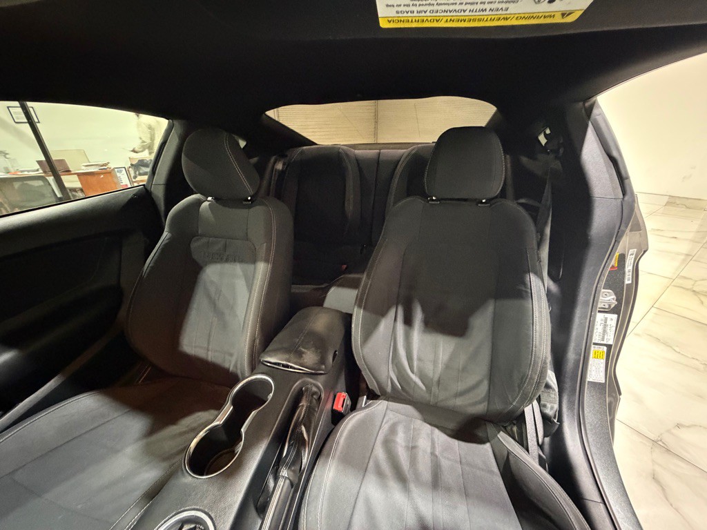 2018 Ford Mustang Image 15