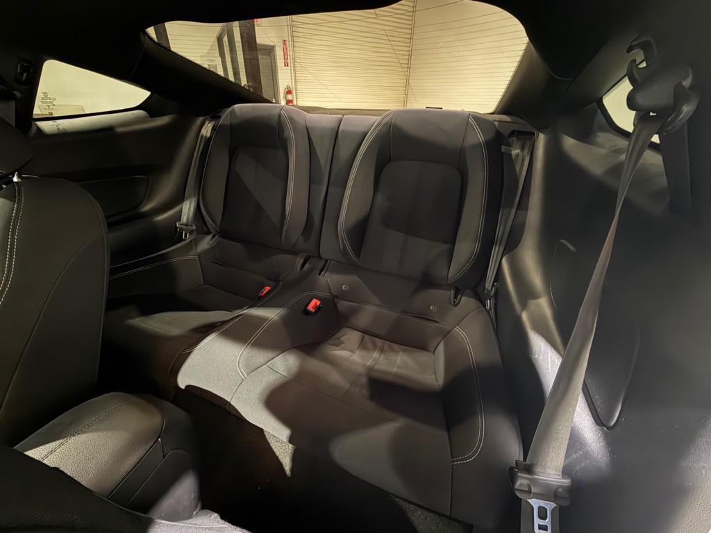 2018 Ford Mustang Image 16
