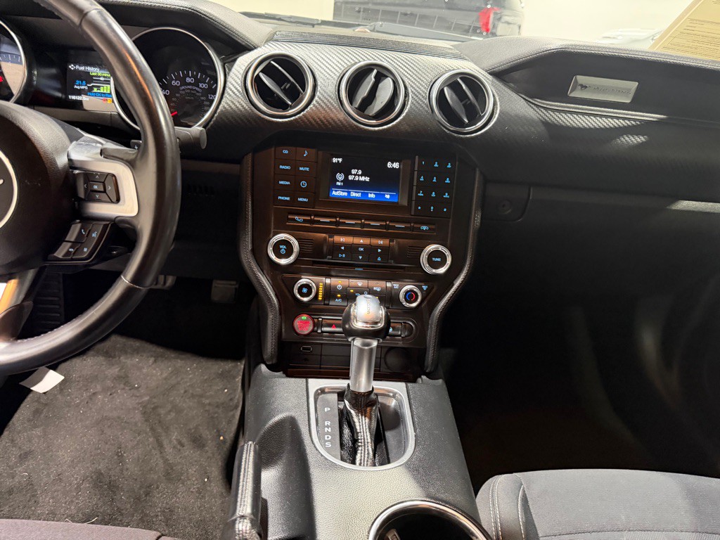 2018 Ford Mustang Image 20