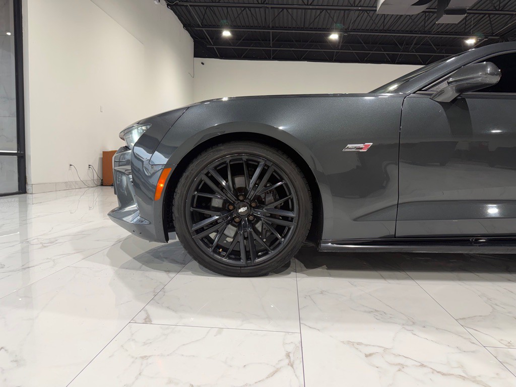 2018 Chevrolet Camaro Image 6