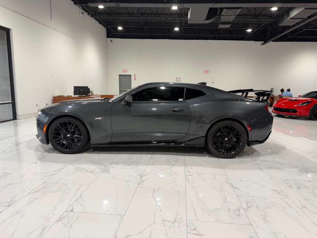 2018 Chevrolet Camaro Image 7