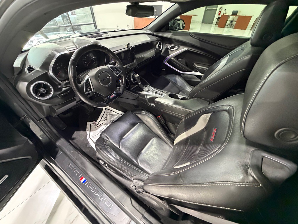 2018 Chevrolet Camaro Image 17