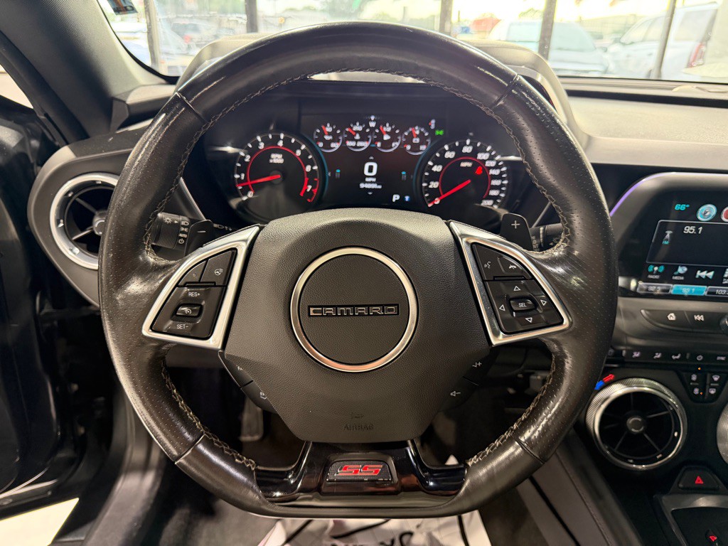 2018 Chevrolet Camaro Image 20
