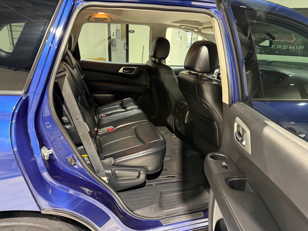 2018 Nissan Pathfinder Image 14
