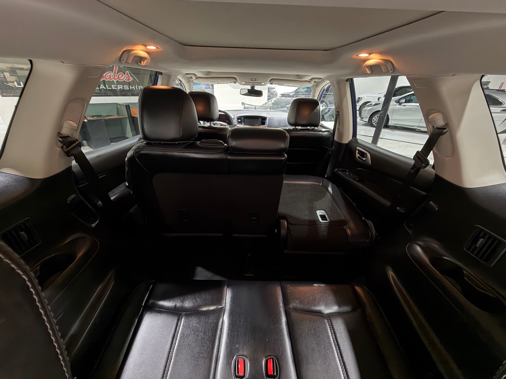 2018 Nissan Pathfinder Image 17