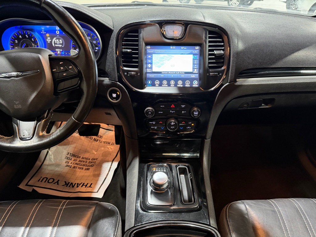 2021 Chrysler 300 Image 20