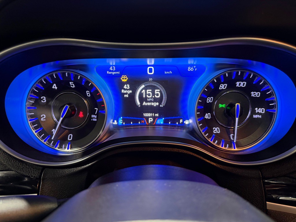 2021 Chrysler 300 Image 22