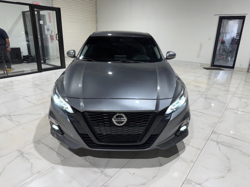 2022 Nissan Altima Image 2