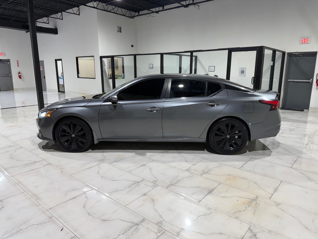 2022 Nissan Altima Image 8