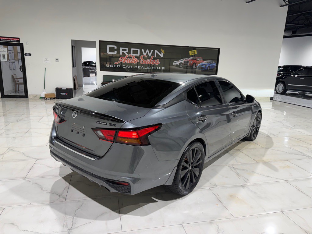 2022 Nissan Altima Image 9