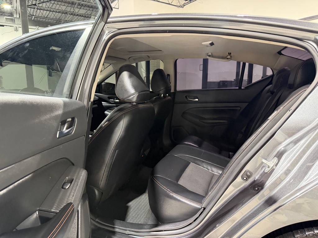 2022 Nissan Altima Image 13