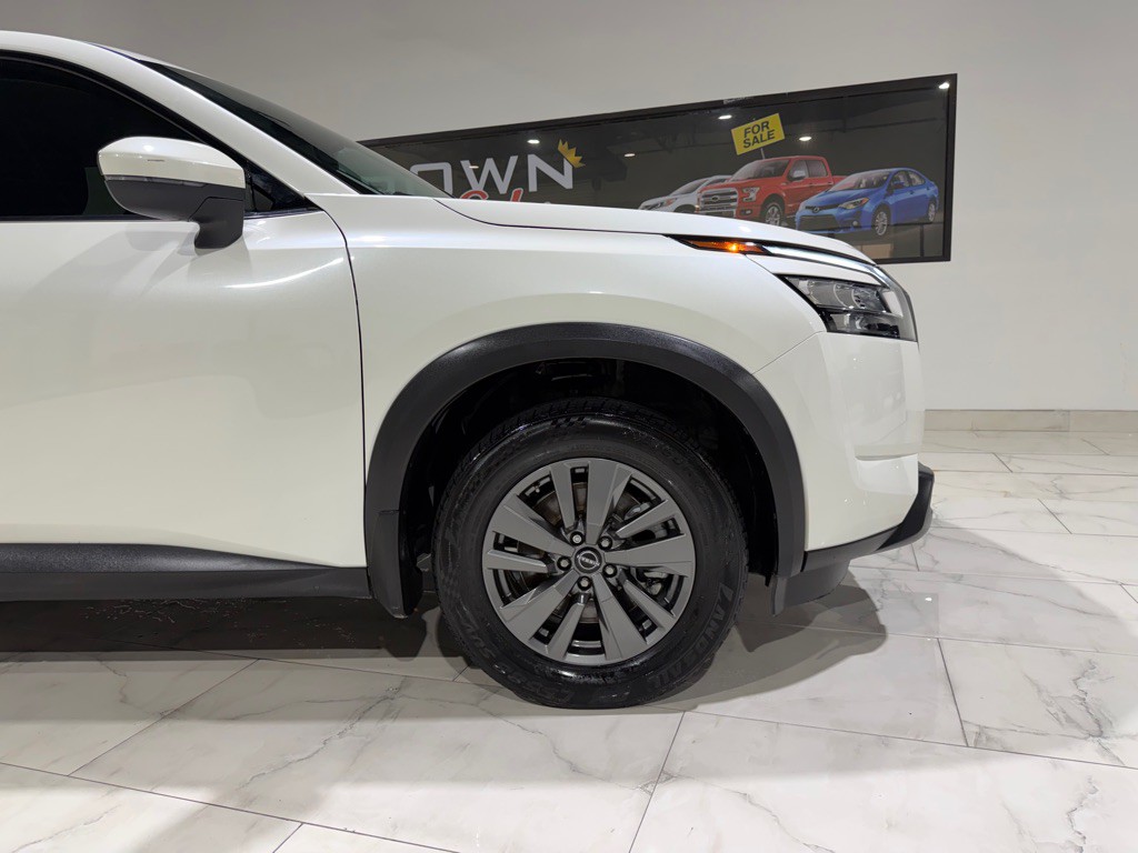 2022 Nissan Pathfinder Image 5