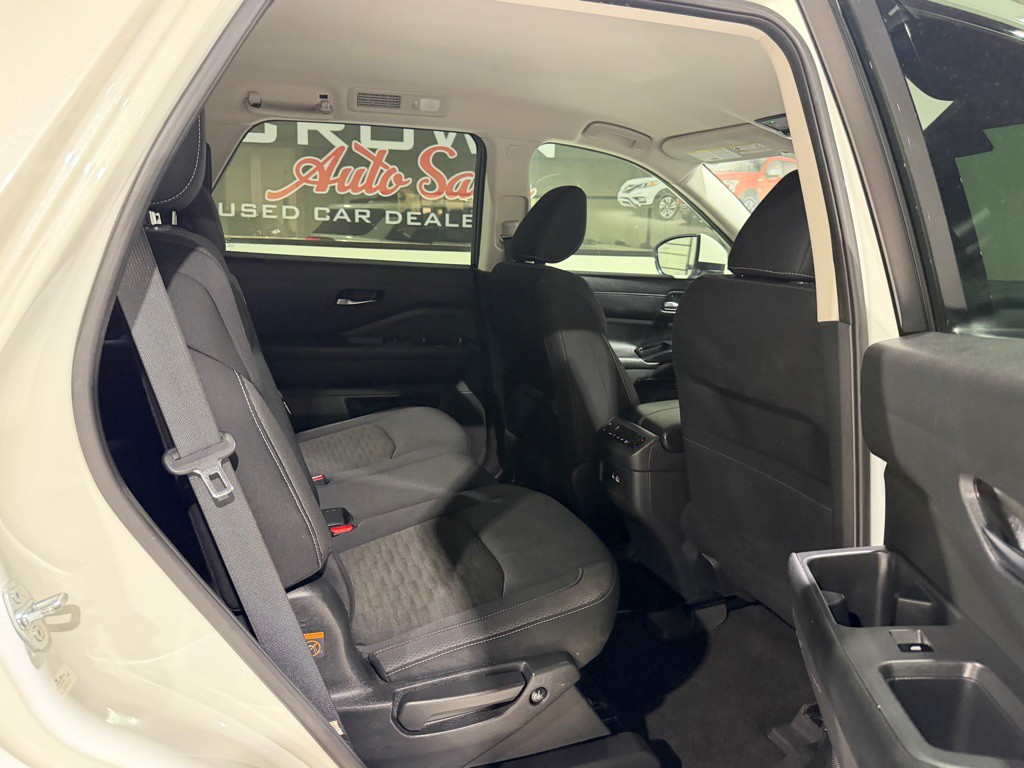 2022 Nissan Pathfinder Image 14