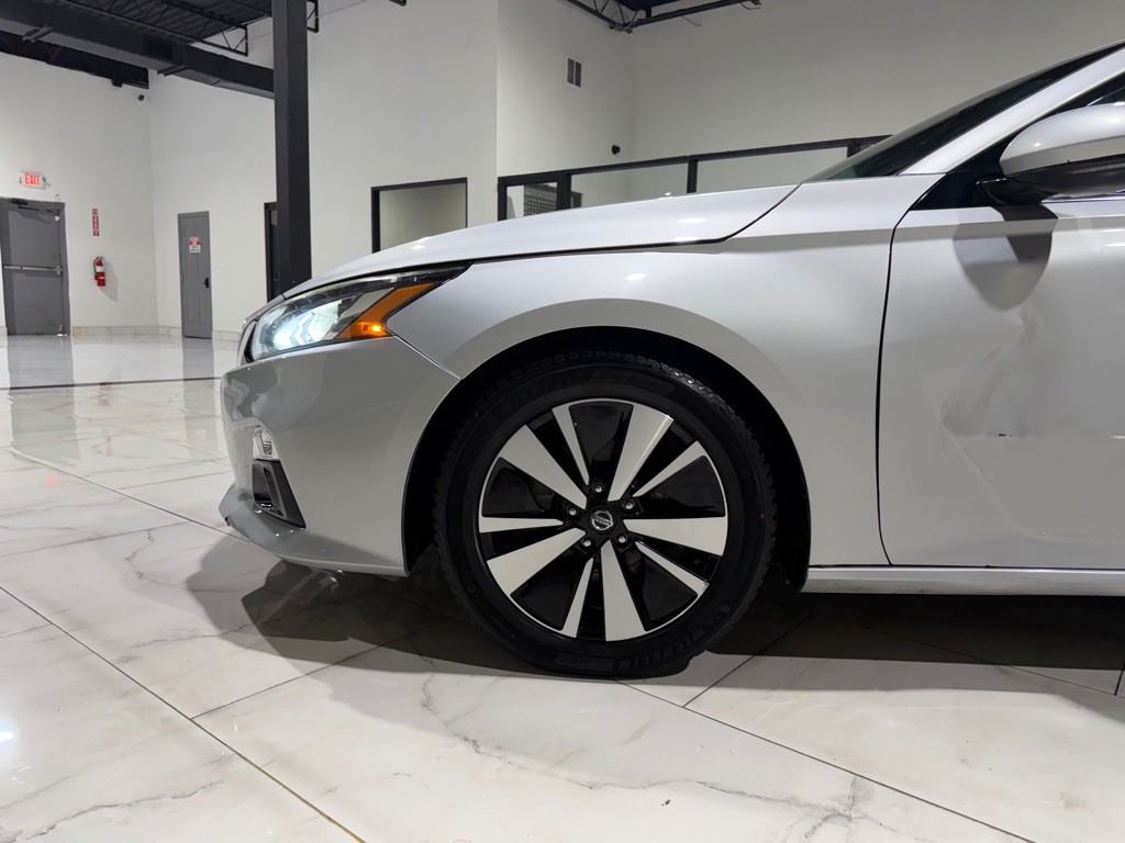2020 Nissan Altima Image 6