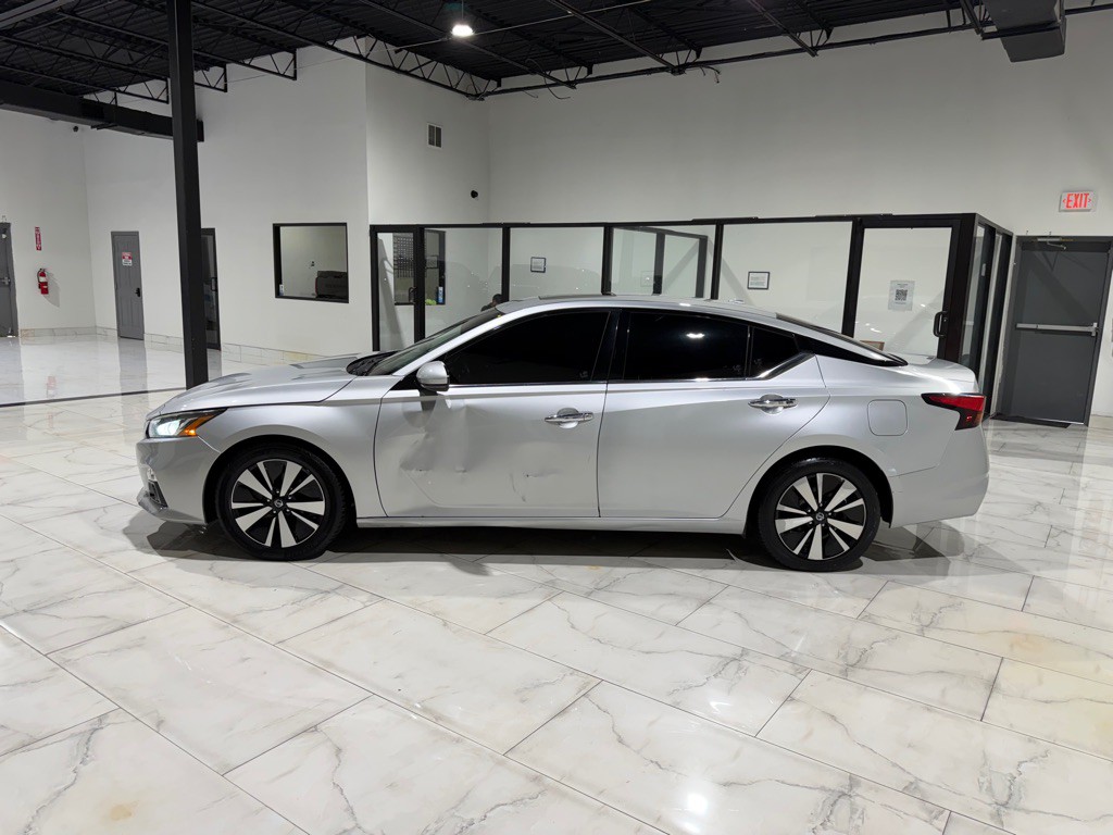 2020 Nissan Altima Image 7