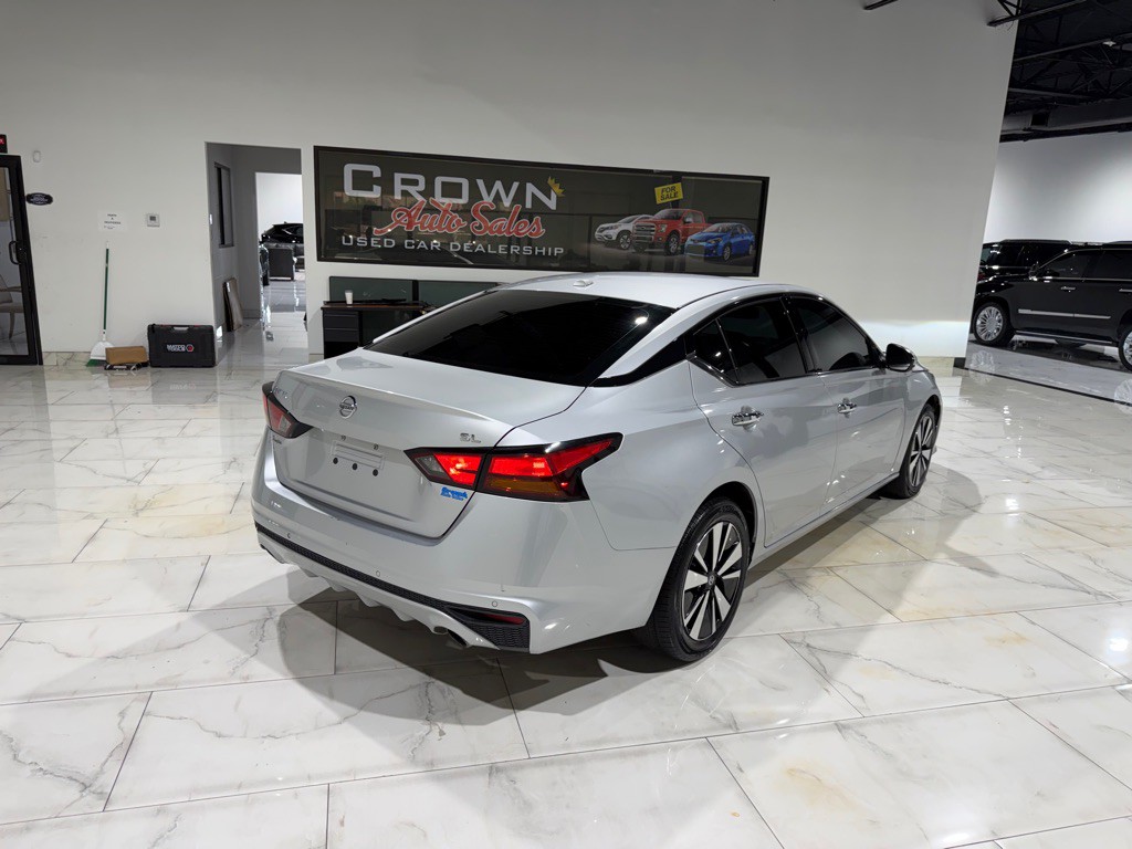 2020 Nissan Altima Image 11