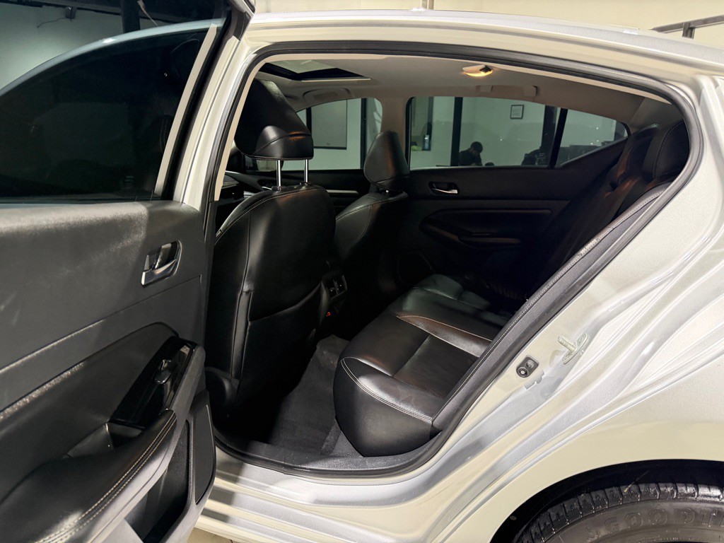 2020 Nissan Altima Image 13