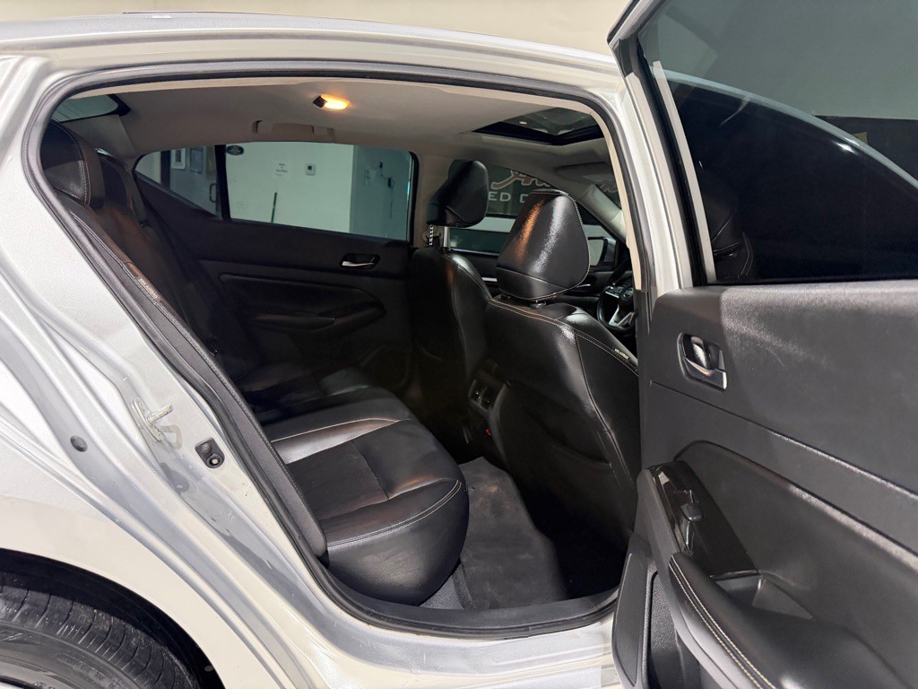 2020 Nissan Altima Image 14