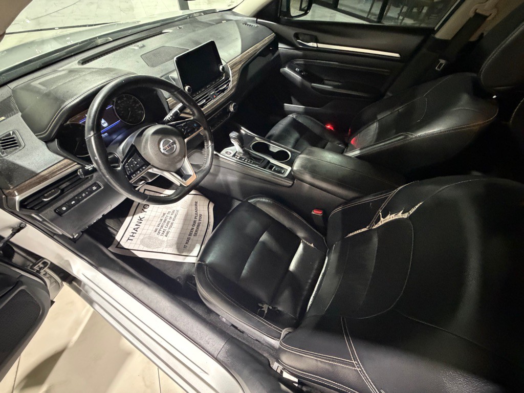 2020 Nissan Altima Image 19