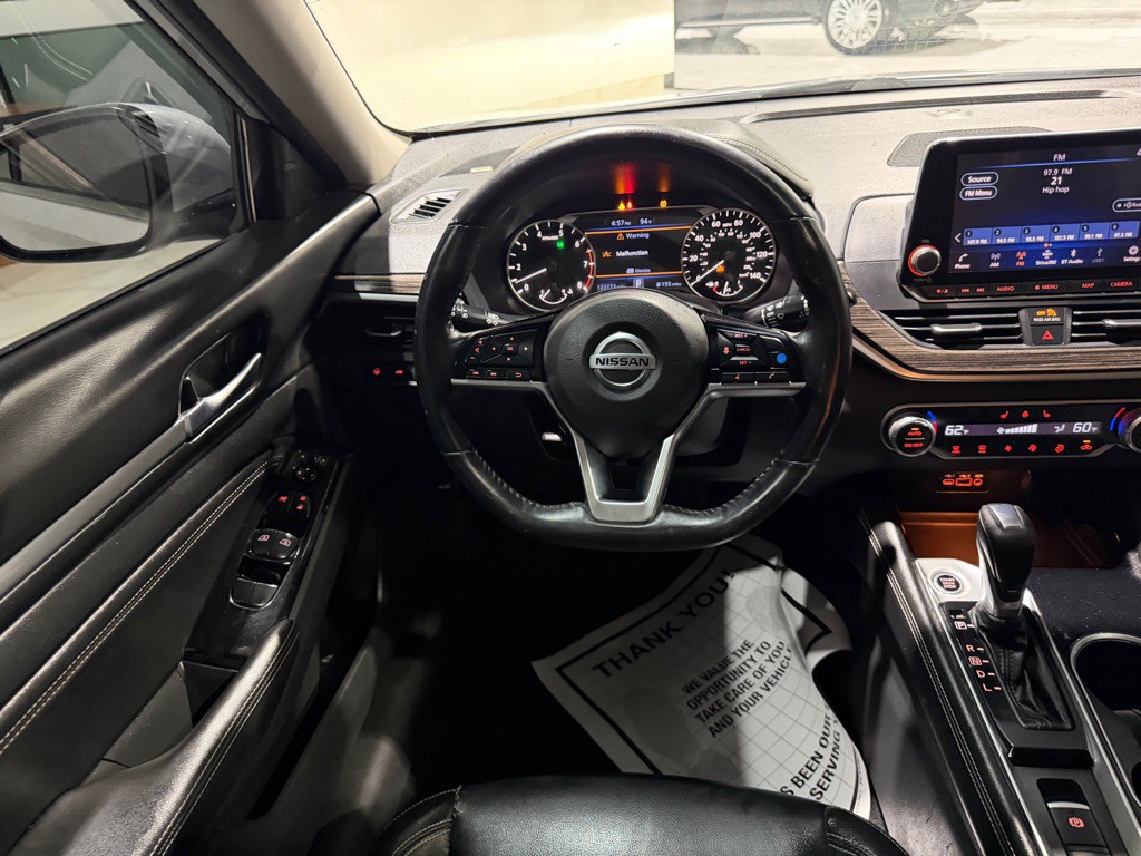 2020 Nissan Altima Image 25