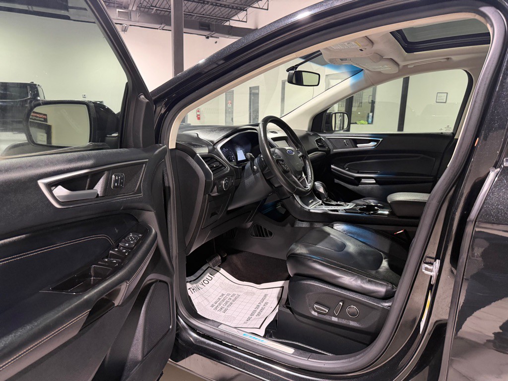 2015 Ford Edge Image 16