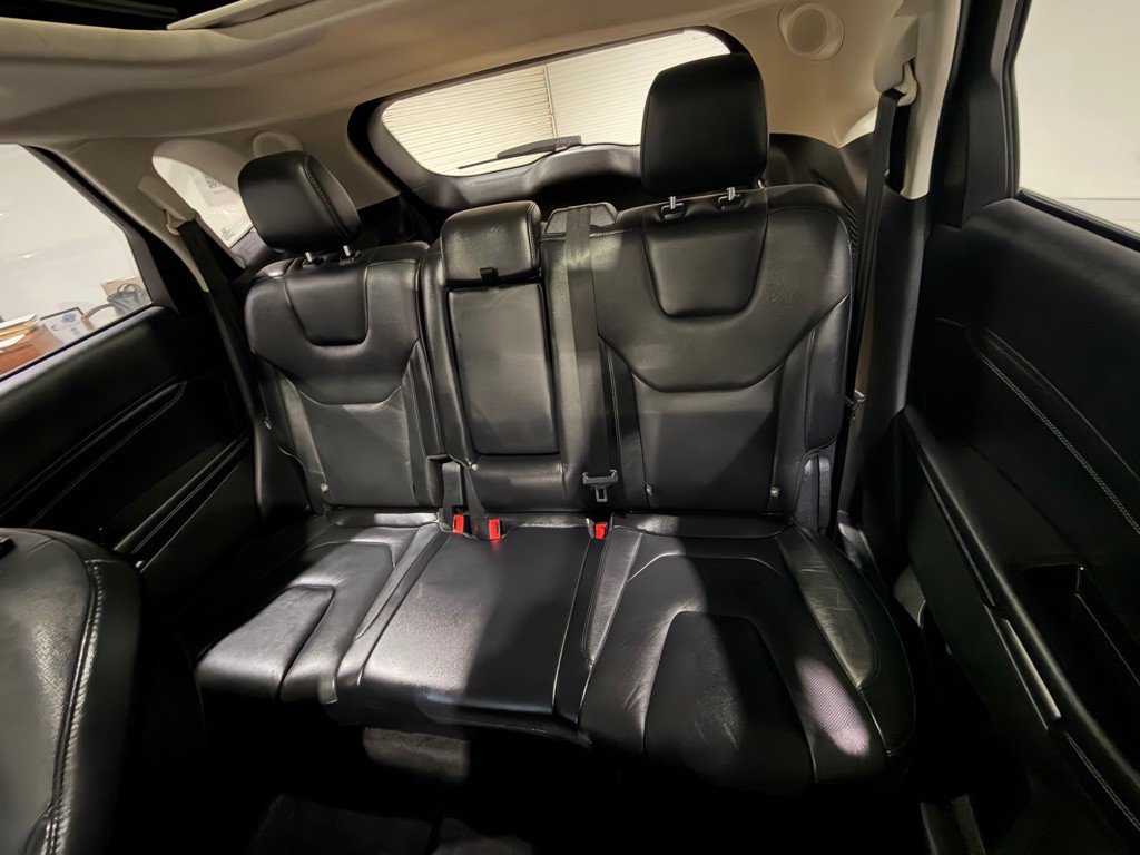 2015 Ford Edge Image 17