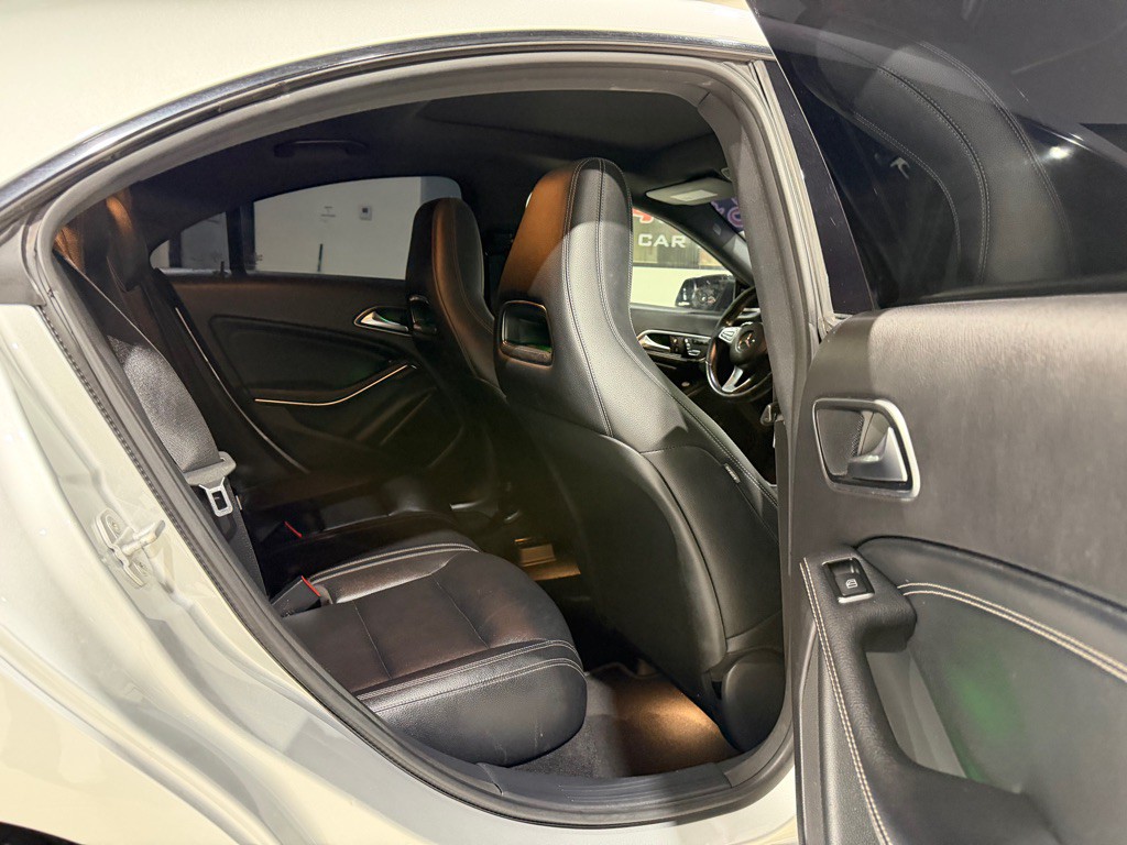 2018 Mercedes-Benz CLA-Class Image 14