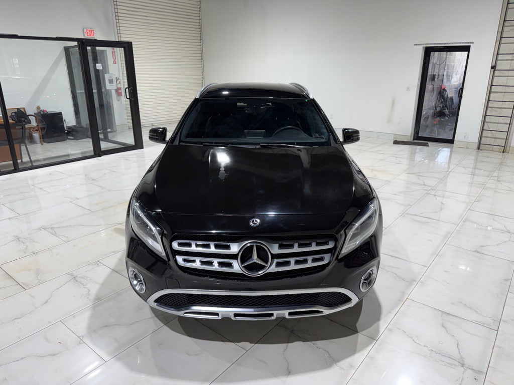 2020 Mercedes-Benz GLA-Class Image 2