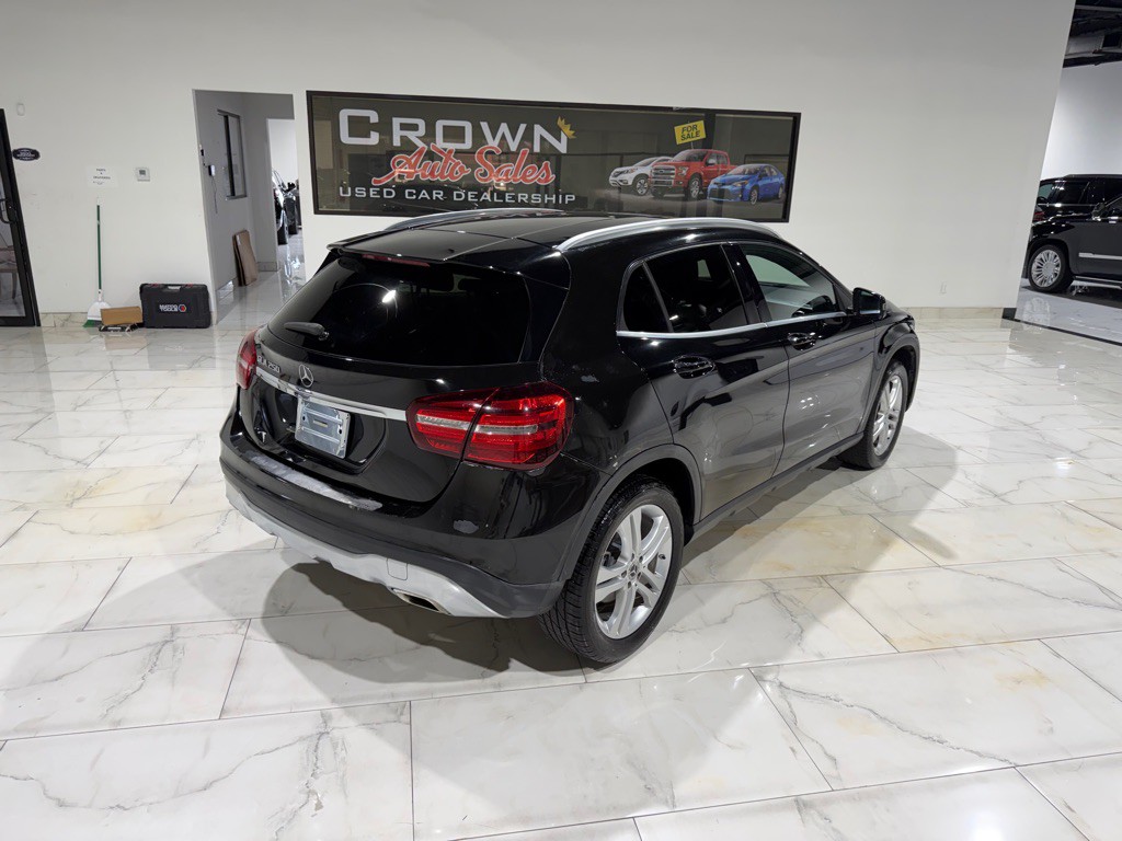 2020 Mercedes-Benz GLA-Class Image 9