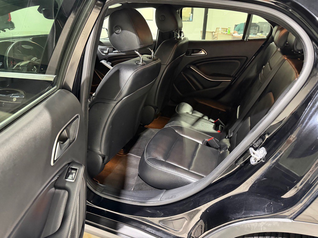 2020 Mercedes-Benz GLA-Class Image 13