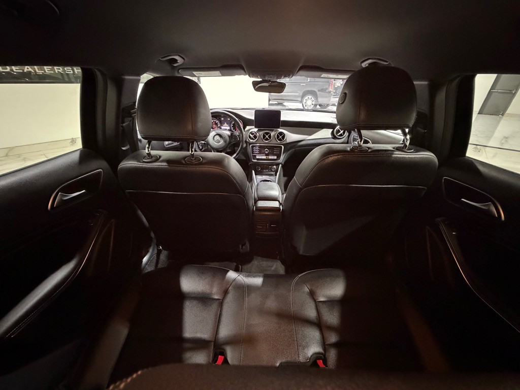 2020 Mercedes-Benz GLA-Class Image 17