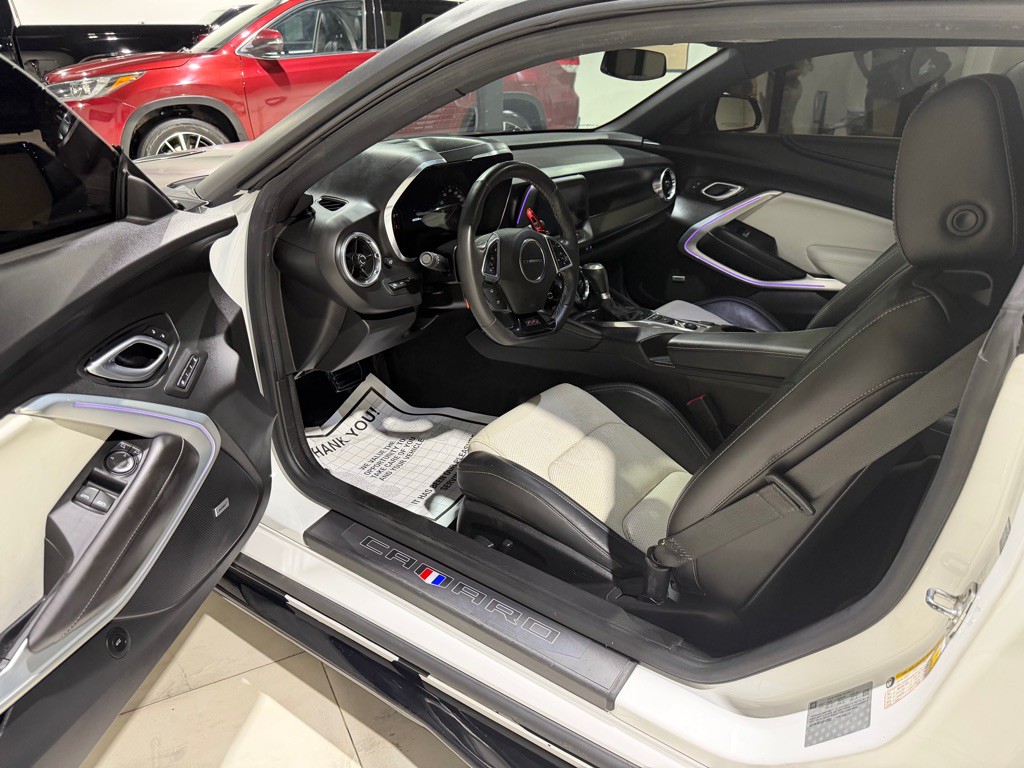 2018 Chevrolet Camaro Image 15