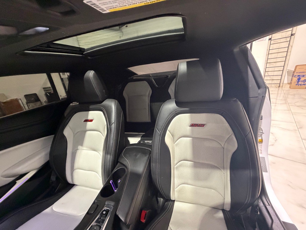2018 Chevrolet Camaro Image 17