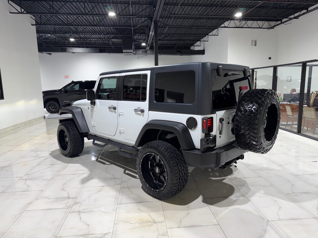 2015 Jeep Wrangler Unlimited Image 9